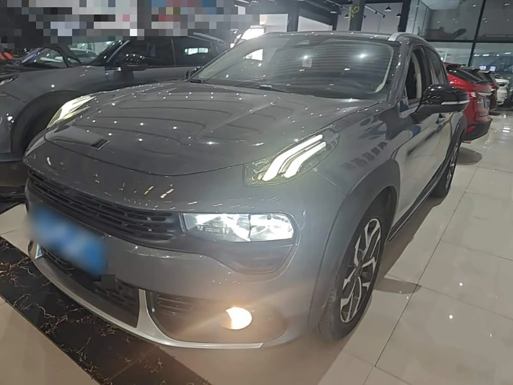 Lynk & Co 02