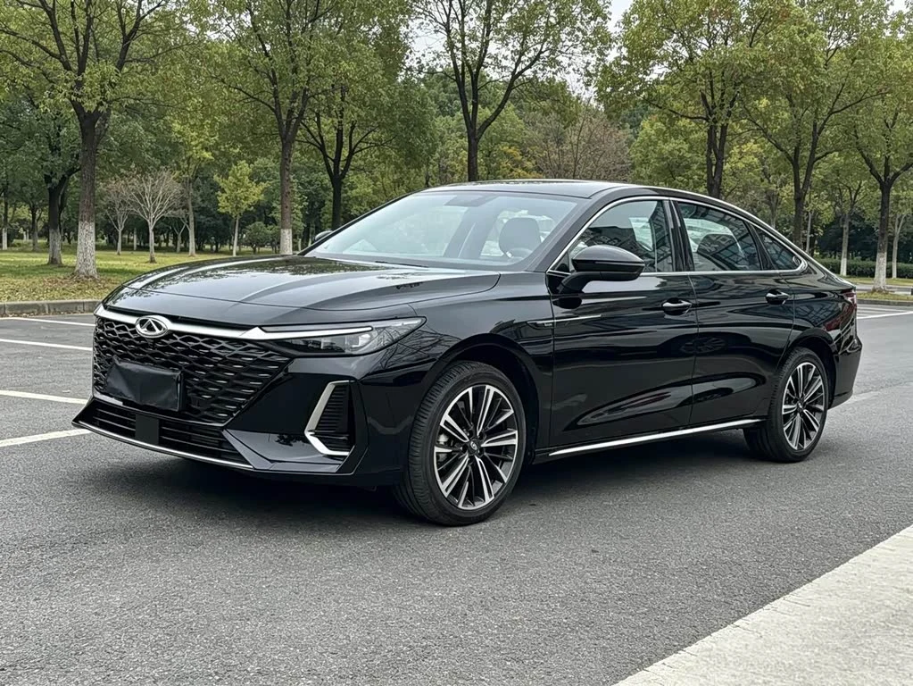 Chery Arrizo 8