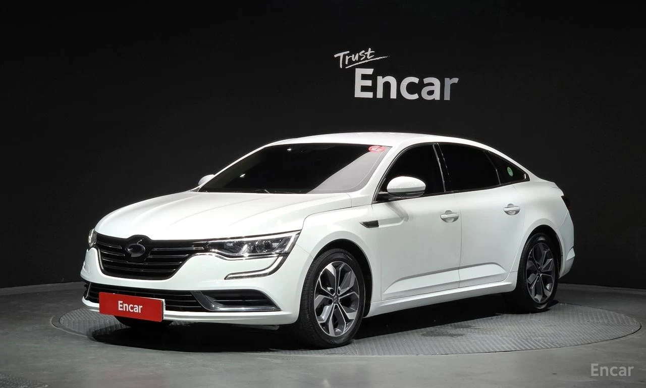 Renault SM6