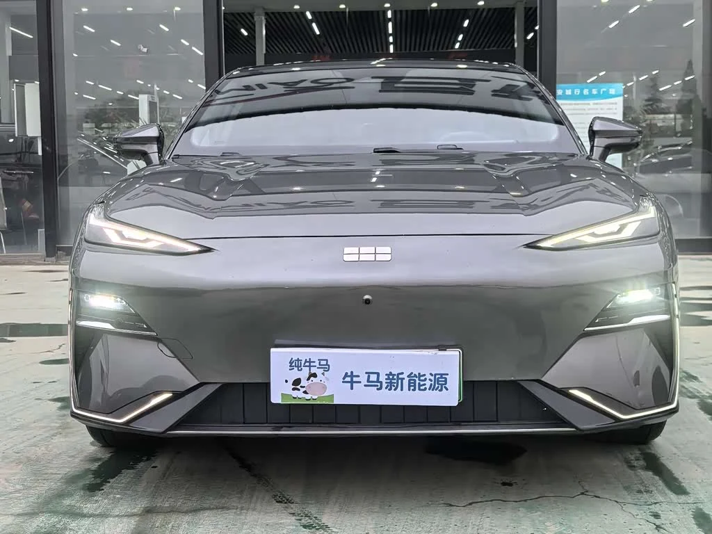 Geely Galaxy Galaxy E8