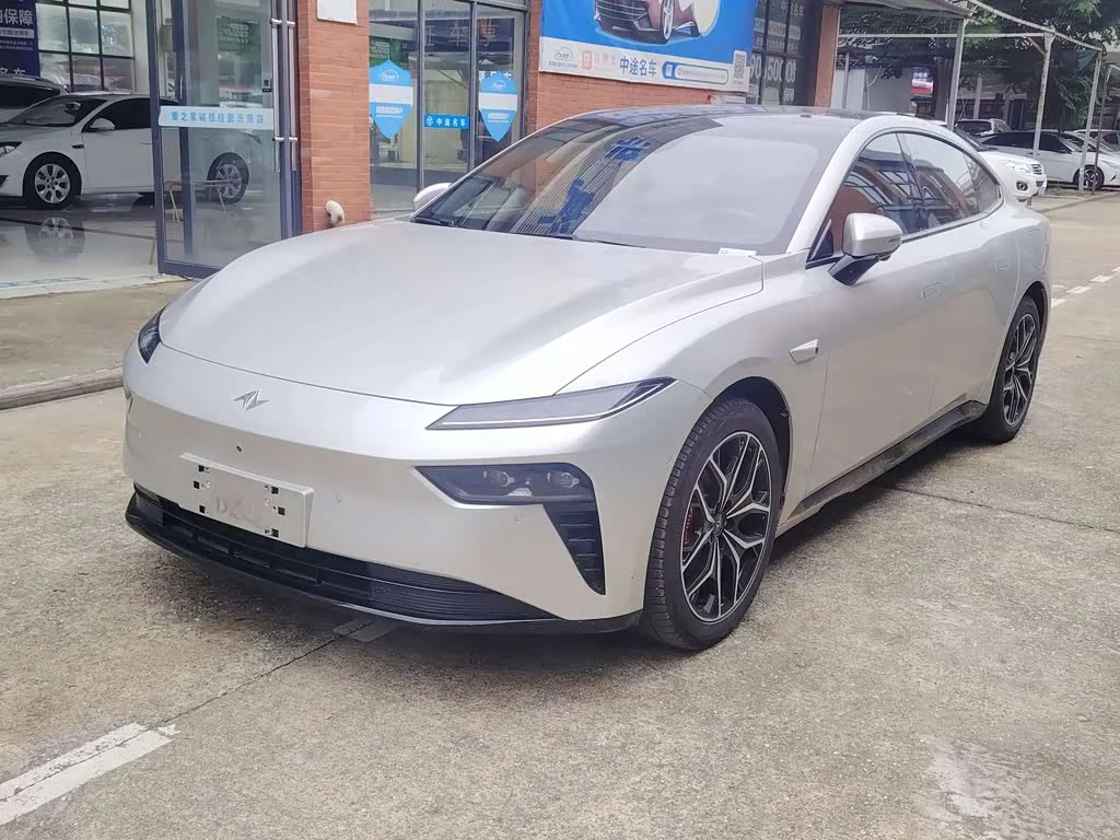 Dongfeng eπ007