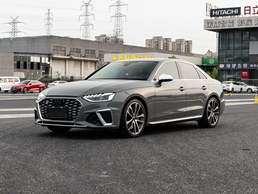 Audi S4