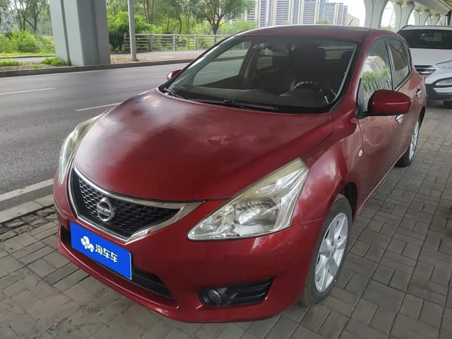 Nissan Tiida