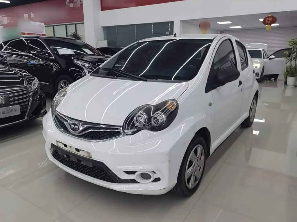 BYD F0