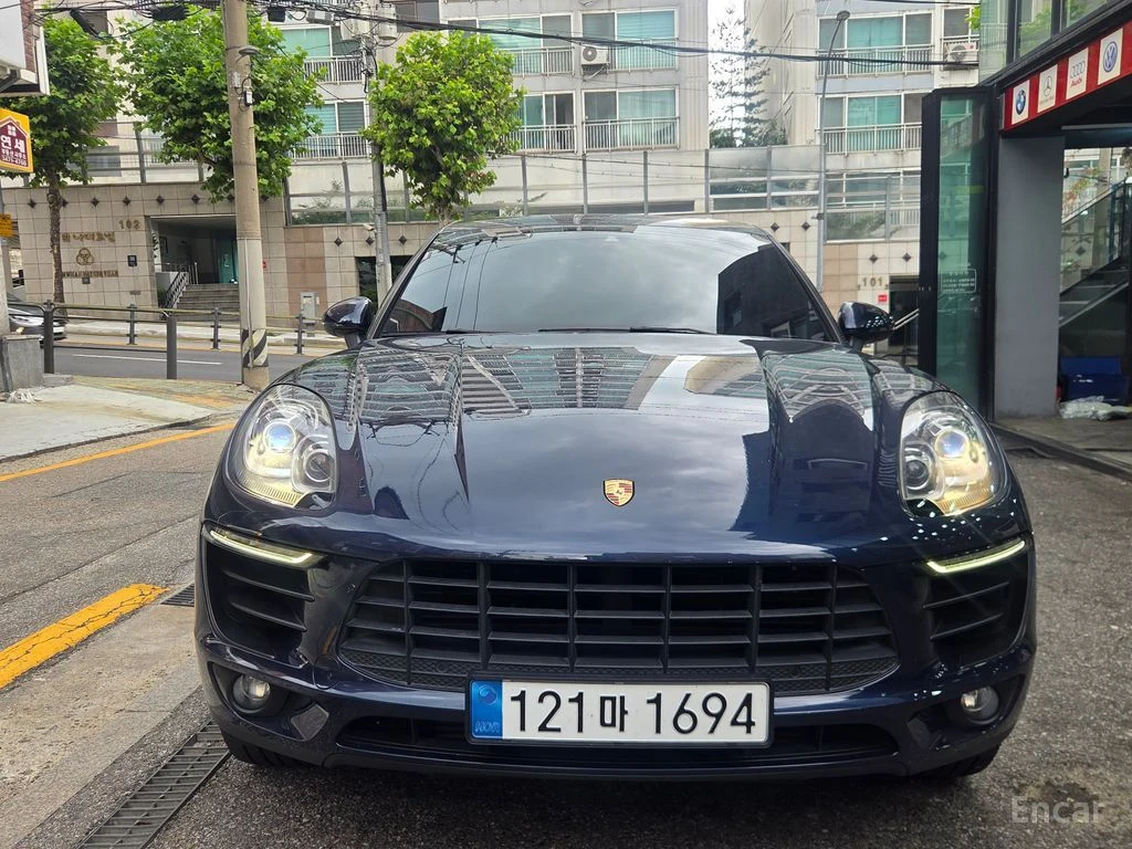 Porsche Macan