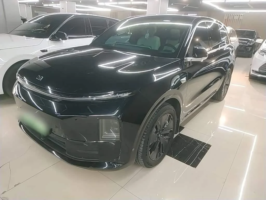 Li Auto L6