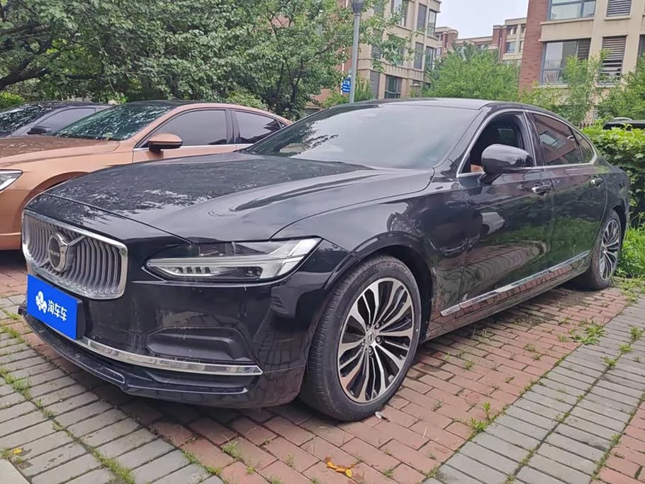 Volvo S90