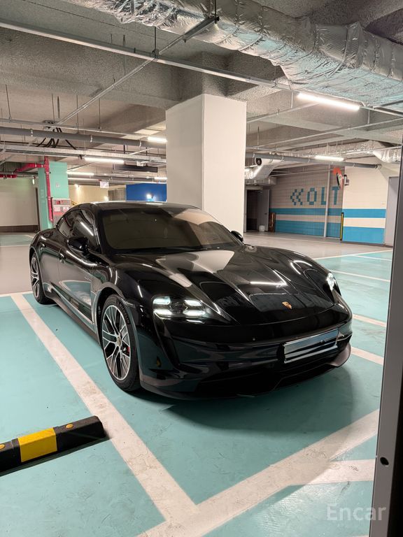 Porsche Taycan