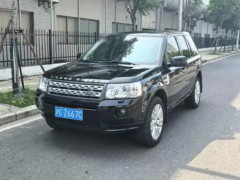 Land Rover 2