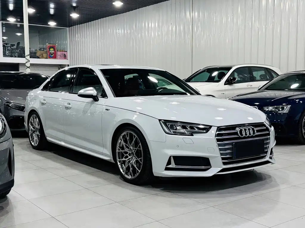 Audi S4
