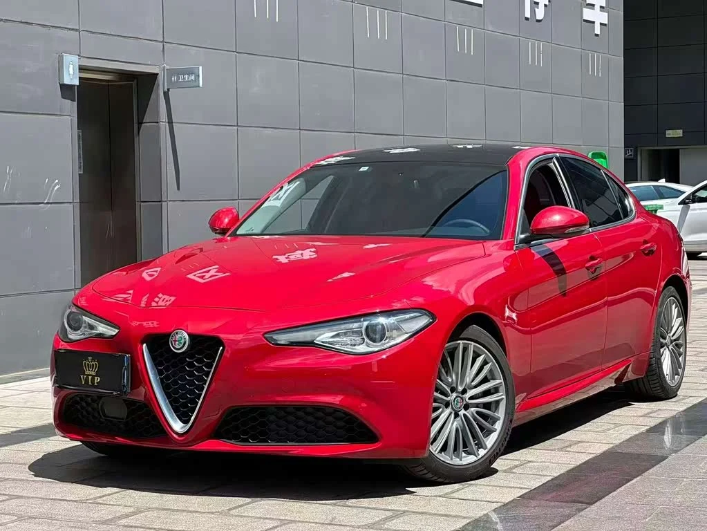Alfa Romeo Giulia