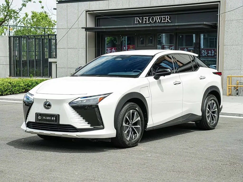 Lexus RZ