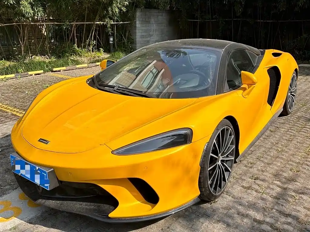 McLaren GT