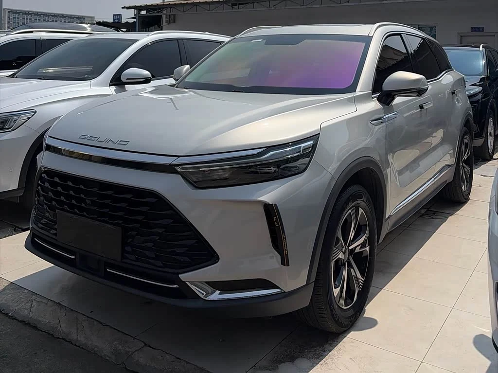 BAIC X7