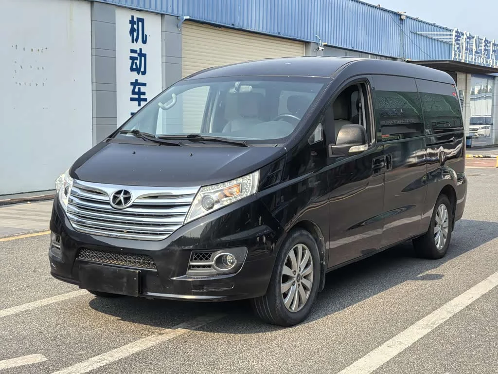 JAC M5