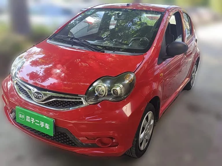 BYD F0