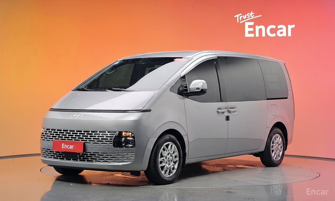 Hyundai Staria