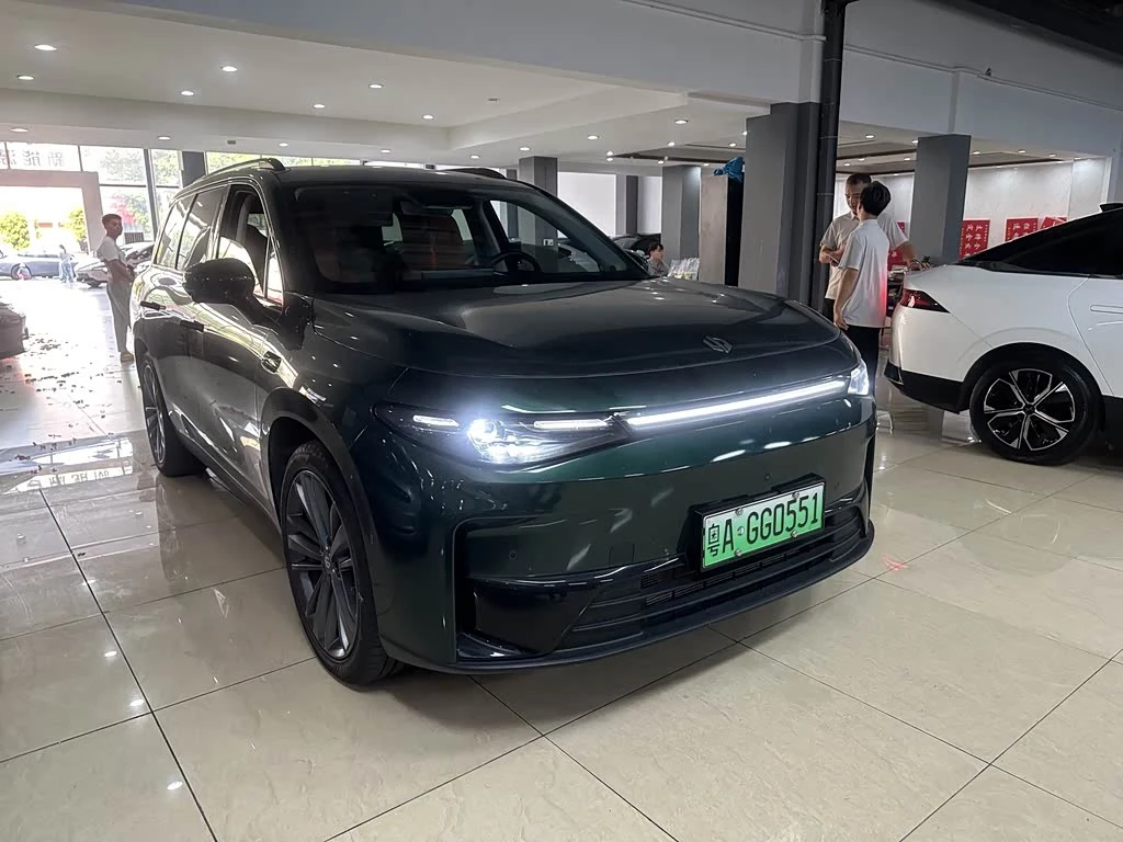 Leapmotor C16