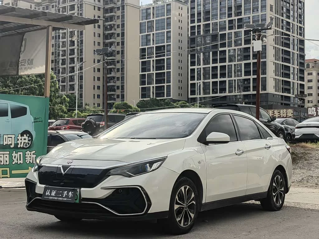 Venucia D60EV