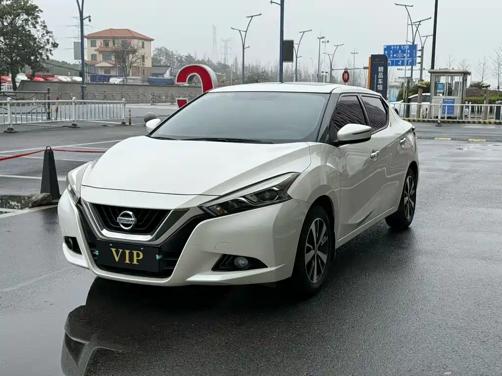 Nissan Bluebird