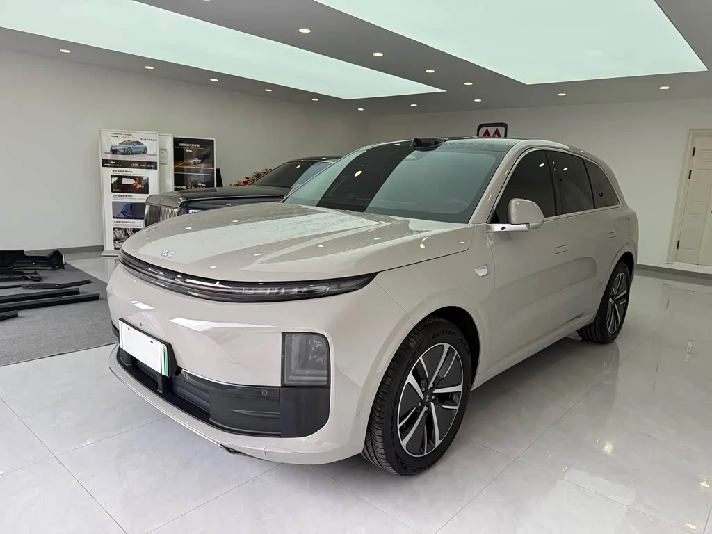 Li Auto L6
