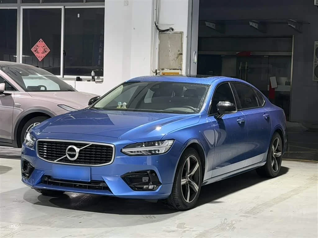 Volvo S90