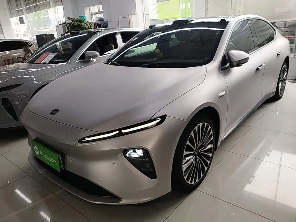 NIO ET7