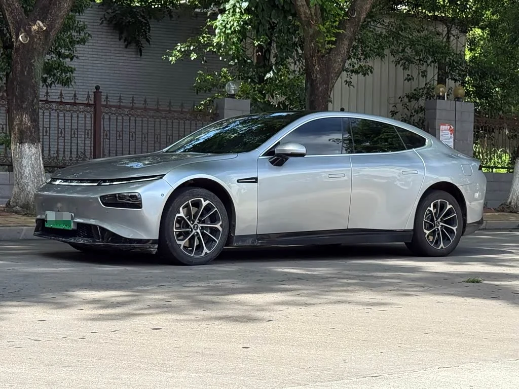 Xpeng P7