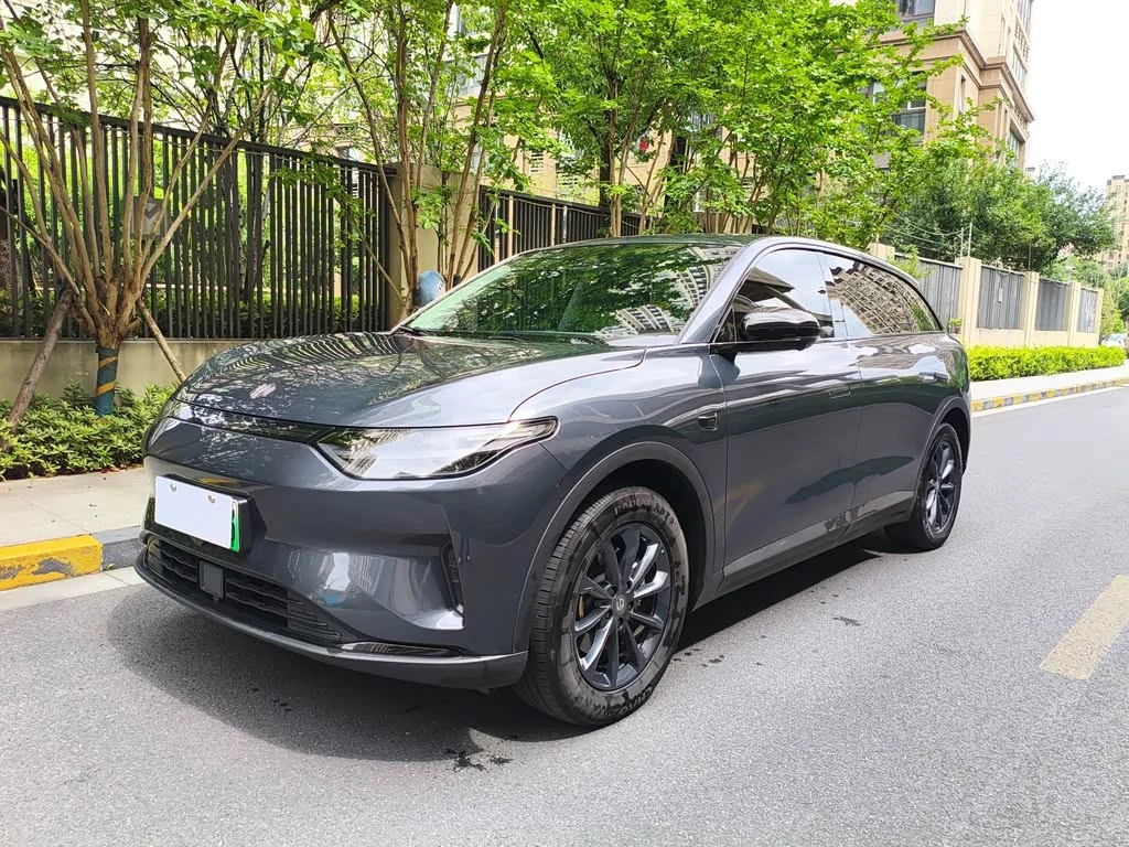 Leapmotor C11