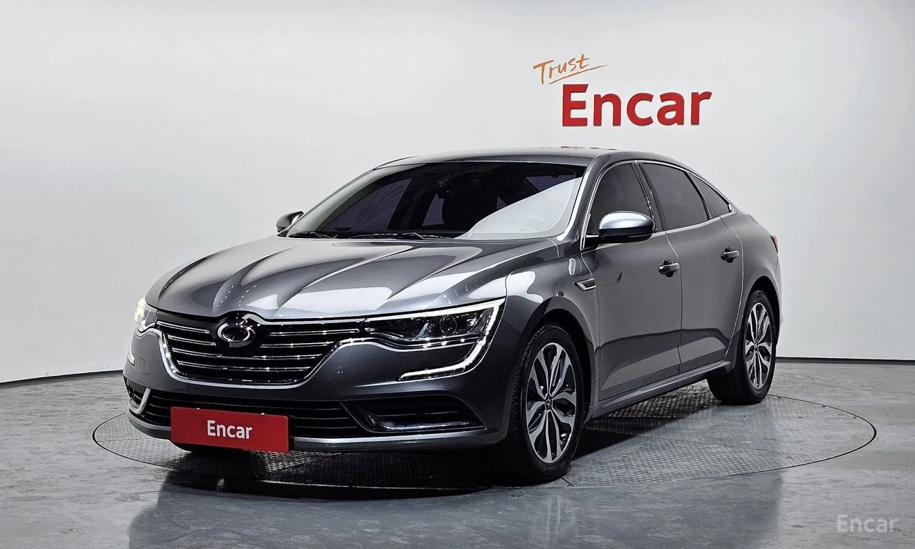 Renault SM6
