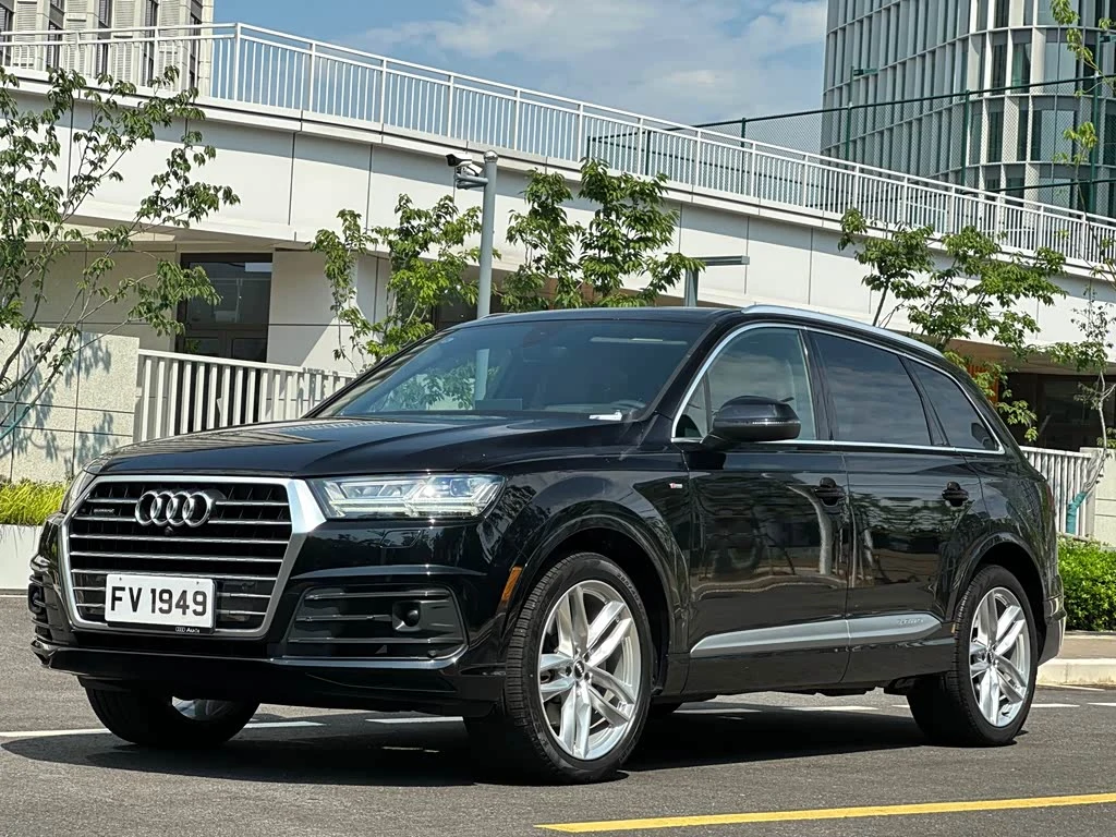 Audi Q7
