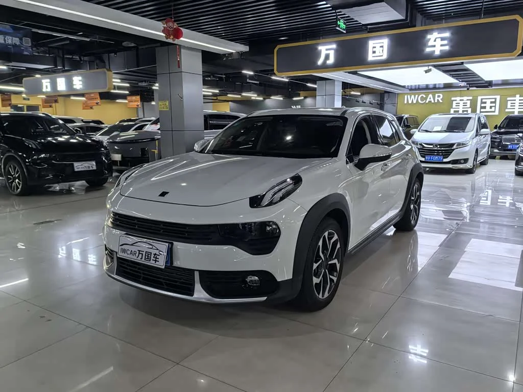 Lynk & Co 02