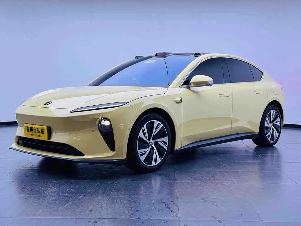 NIO ET5