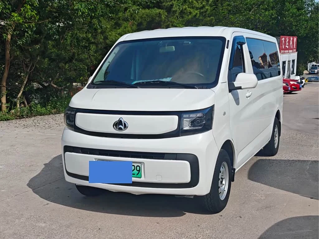 Changan EM60