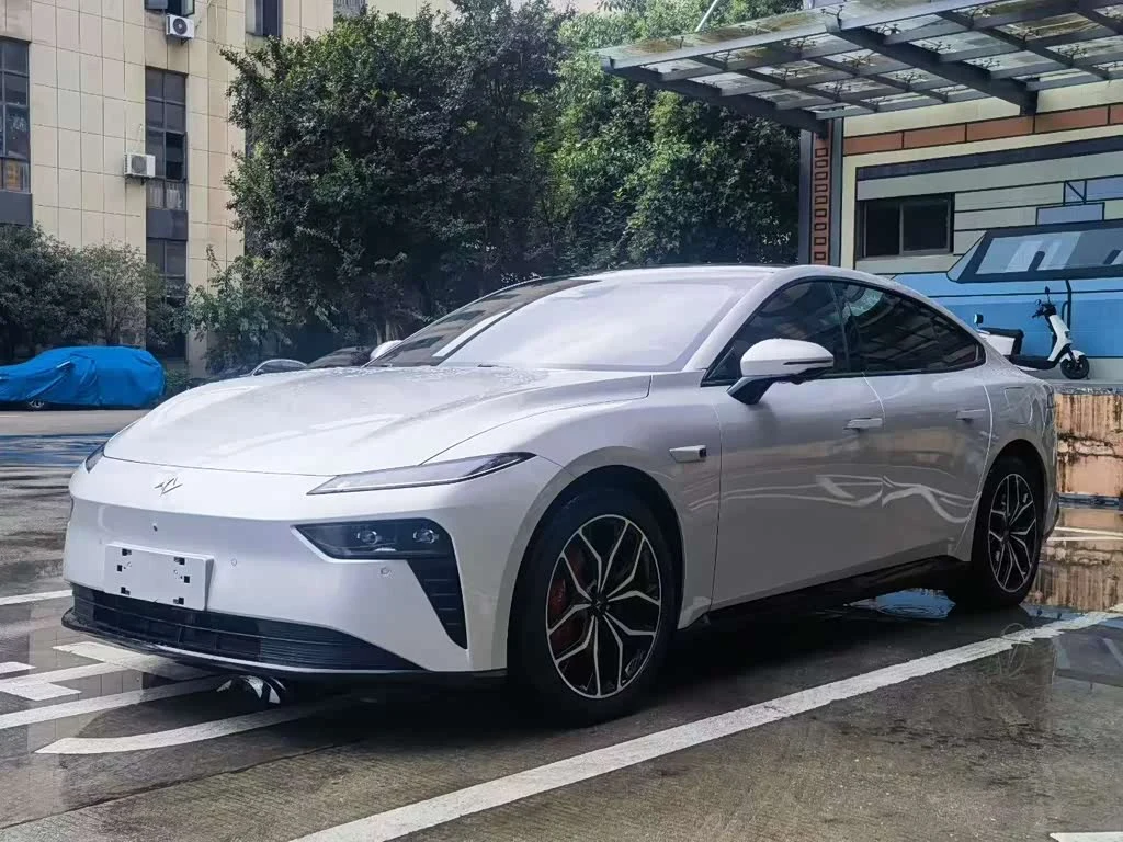 Dongfeng eπ007