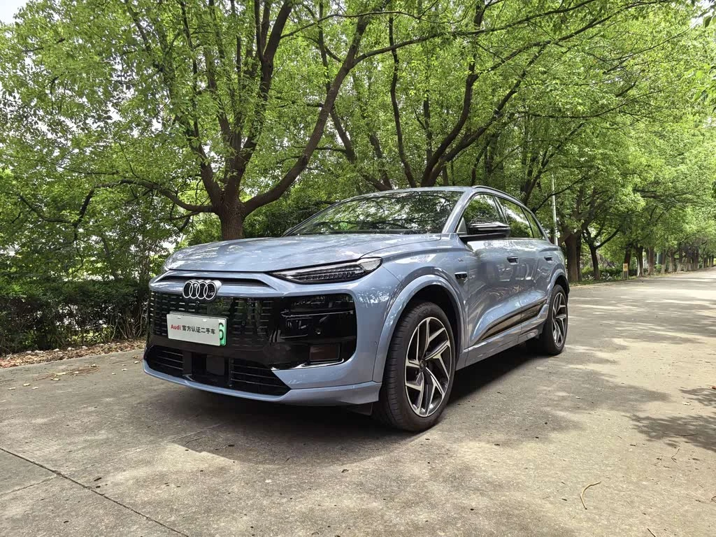 Audi Q6L e-tron