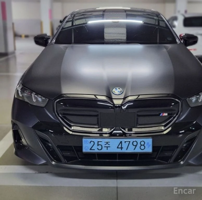 BMW i5