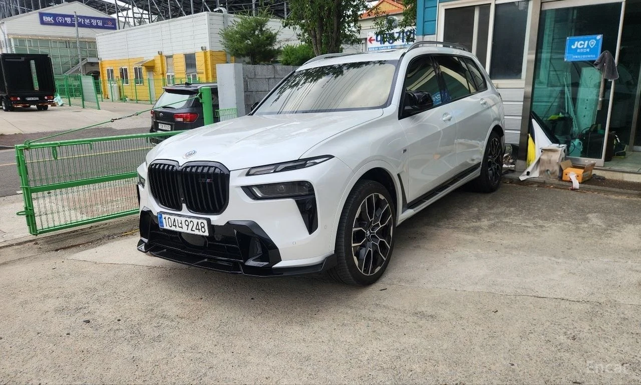 BMW X7