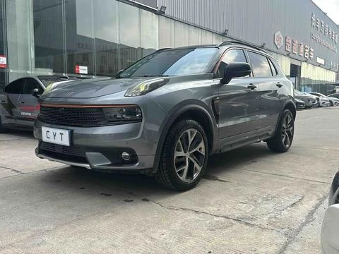Lynk & Co 01