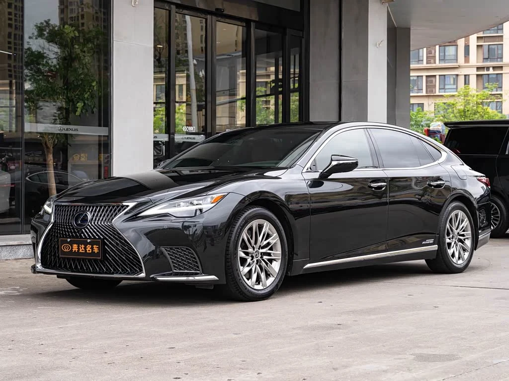 Lexus LS