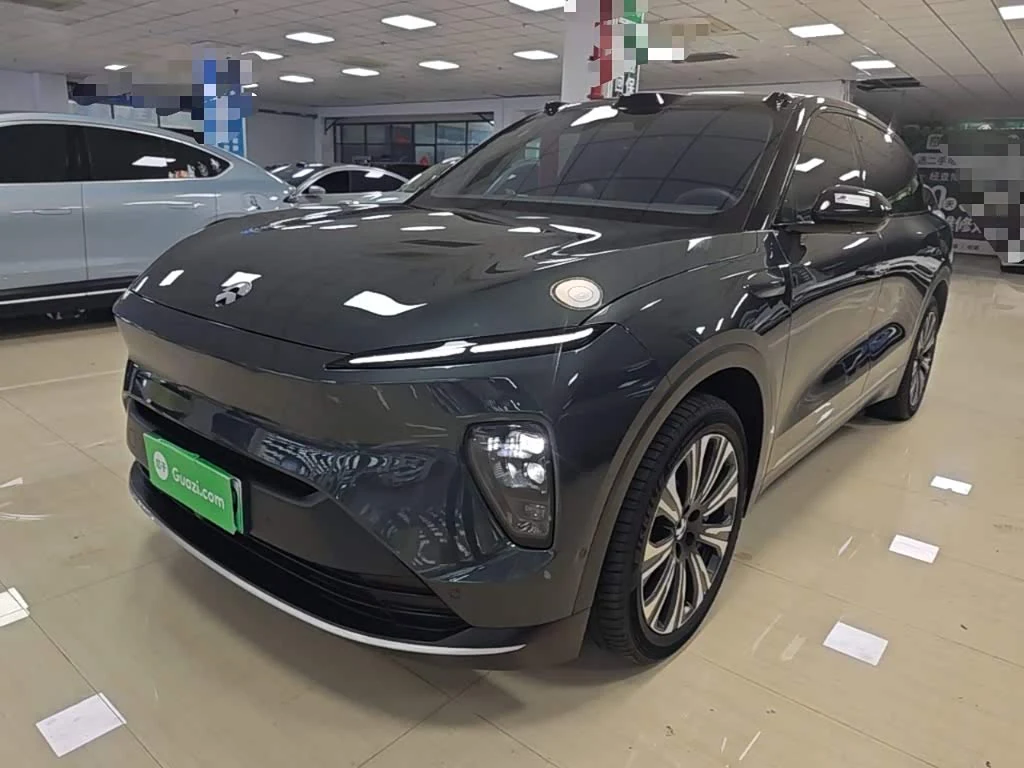 NIO ES8