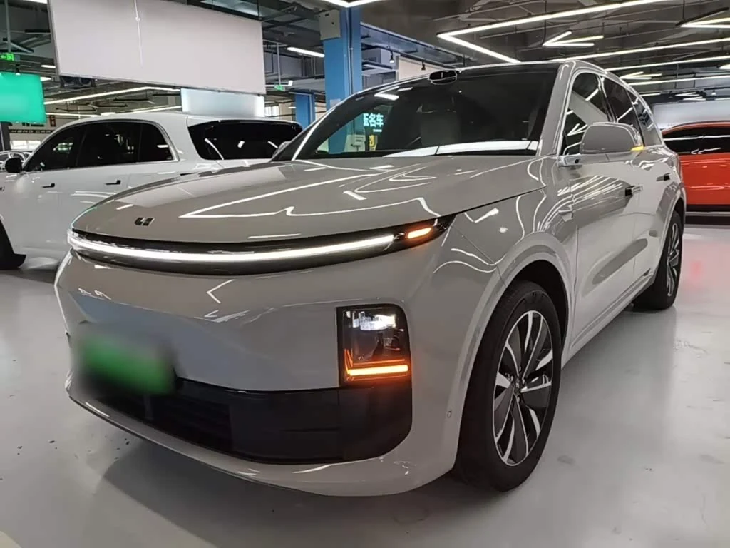 Li Auto L6