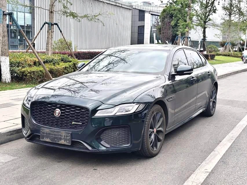 Jaguar XFL