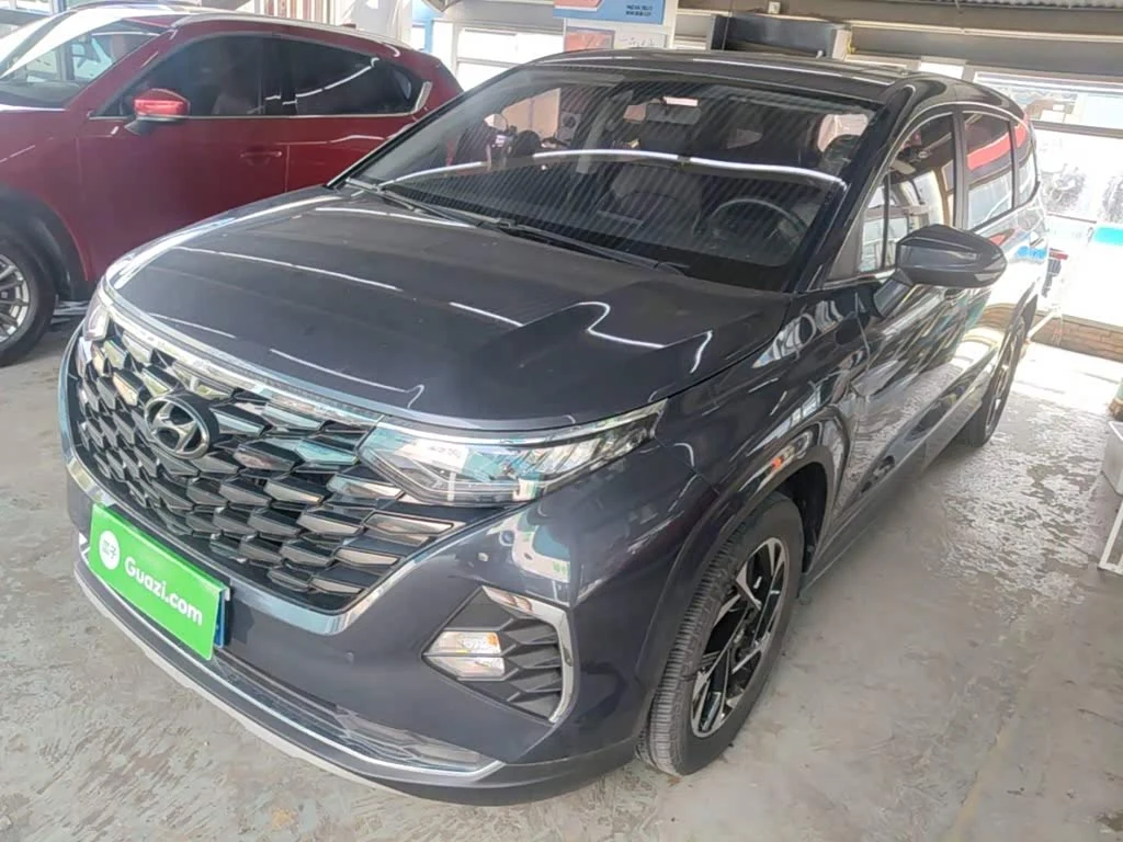 Hyundai Custo