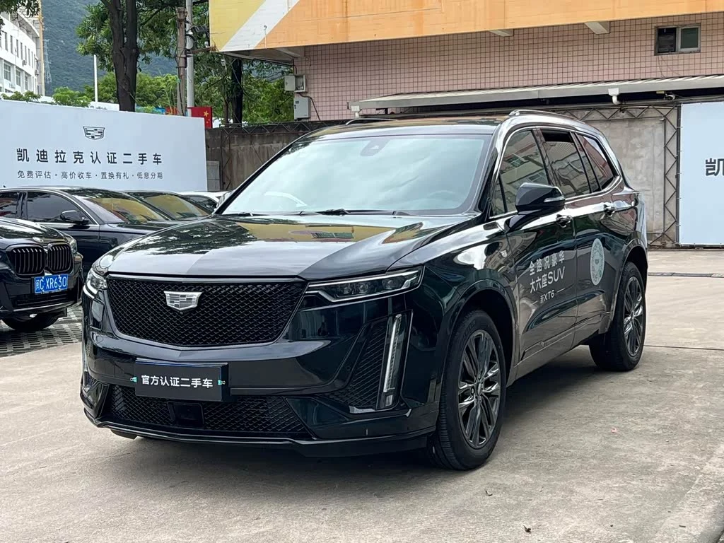 Cadillac XT6