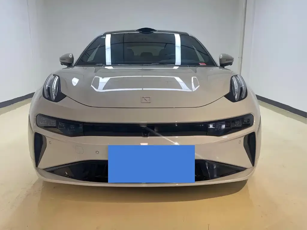 Zeekr 001