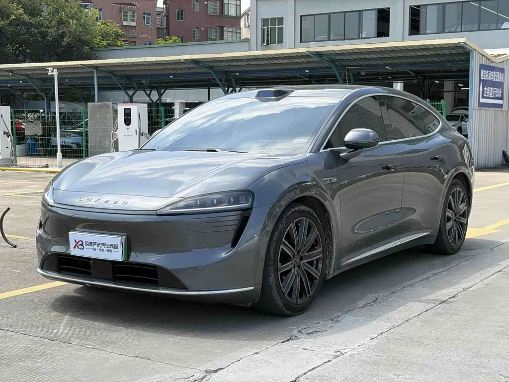 Luxeed R7