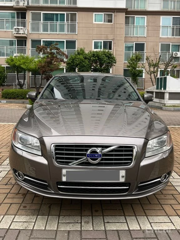 Volvo S80