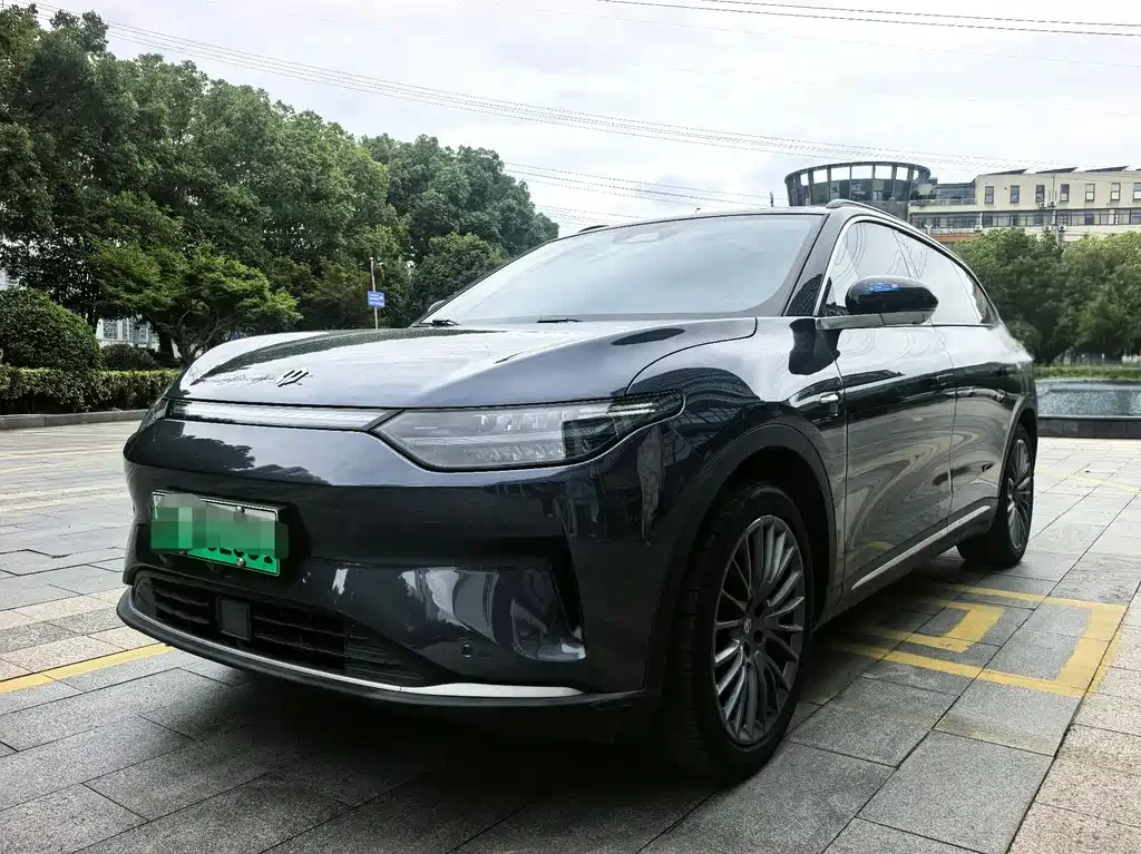Leapmotor C11
