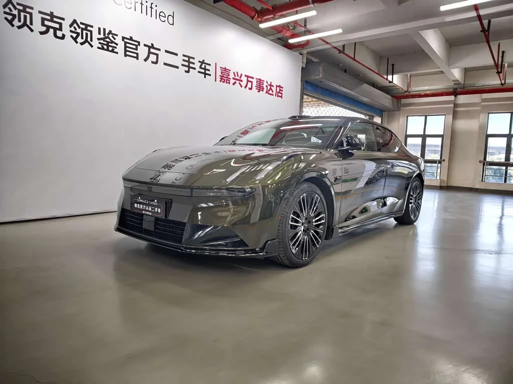 Lynk & Co 10